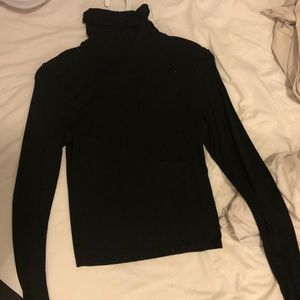 H&M black turtleneck size small